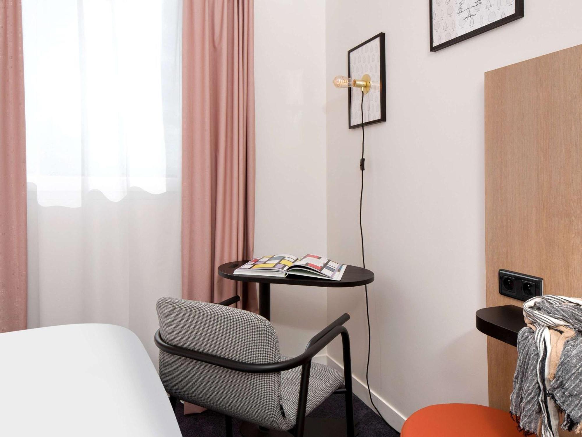Hotel Ibis Styles Montargis Arboria Pannes  Exterior photo