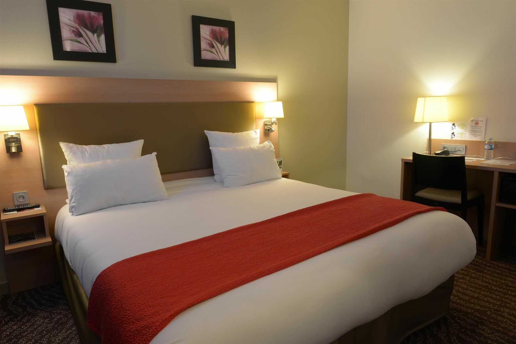 Hotel Ibis Styles Montargis Arboria Pannes  Exterior photo